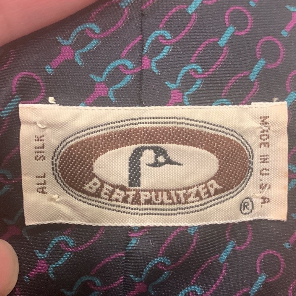 Bert Pulitzer 100%. silk tie - Picture 3 of 3